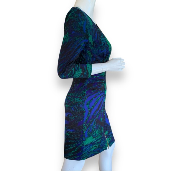 CACHE’ BLUE/GREEN 3/4 SLEEVE ZIPPER FRONT BODYCON DRESS. WOMEN’S SIZE MEDIUM. - Picture 5 of 8